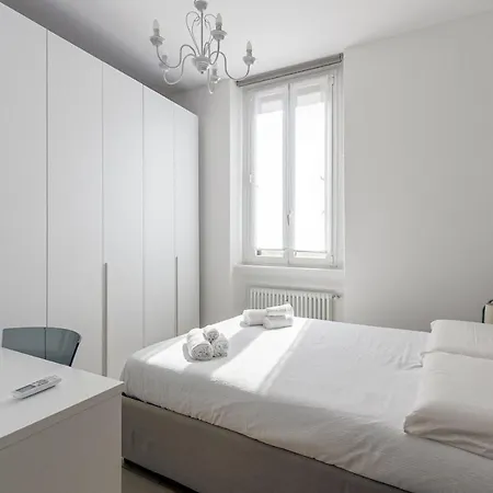 Giuseppe Meda Apartment Milan